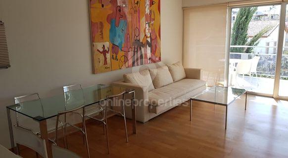 To change image, hover mouse over thumbnails below