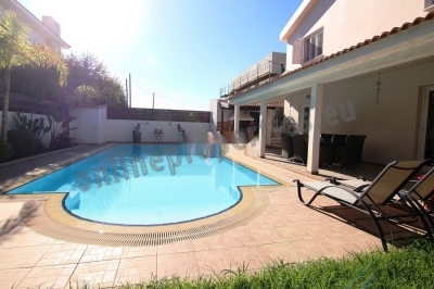 To change image, hover mouse over thumbnails below