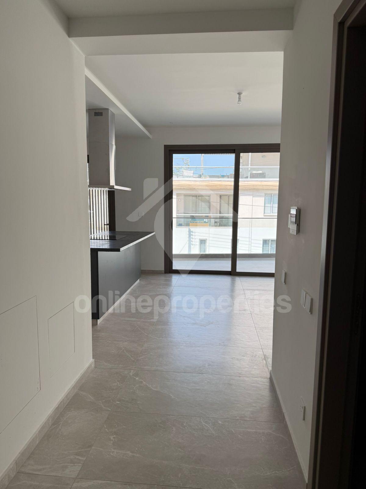 To change image, hover mouse over thumbnails below