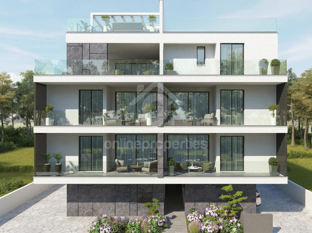 To change image, hover mouse over thumbnails below