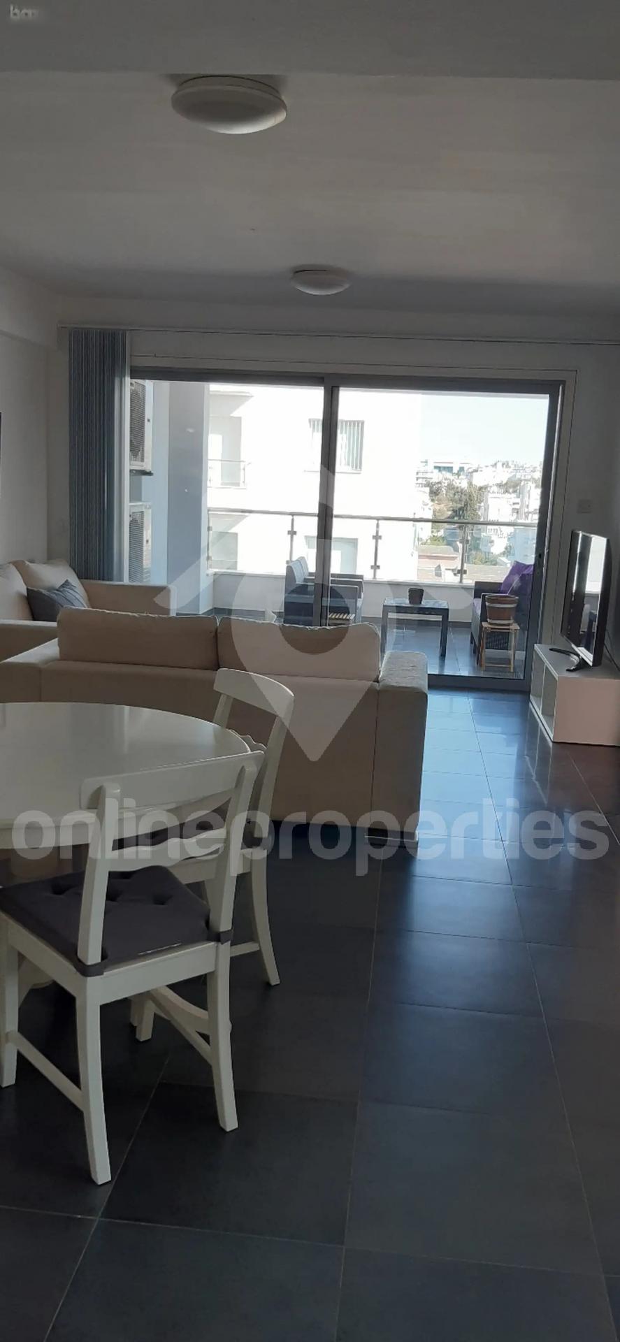 To change image, hover mouse over thumbnails below