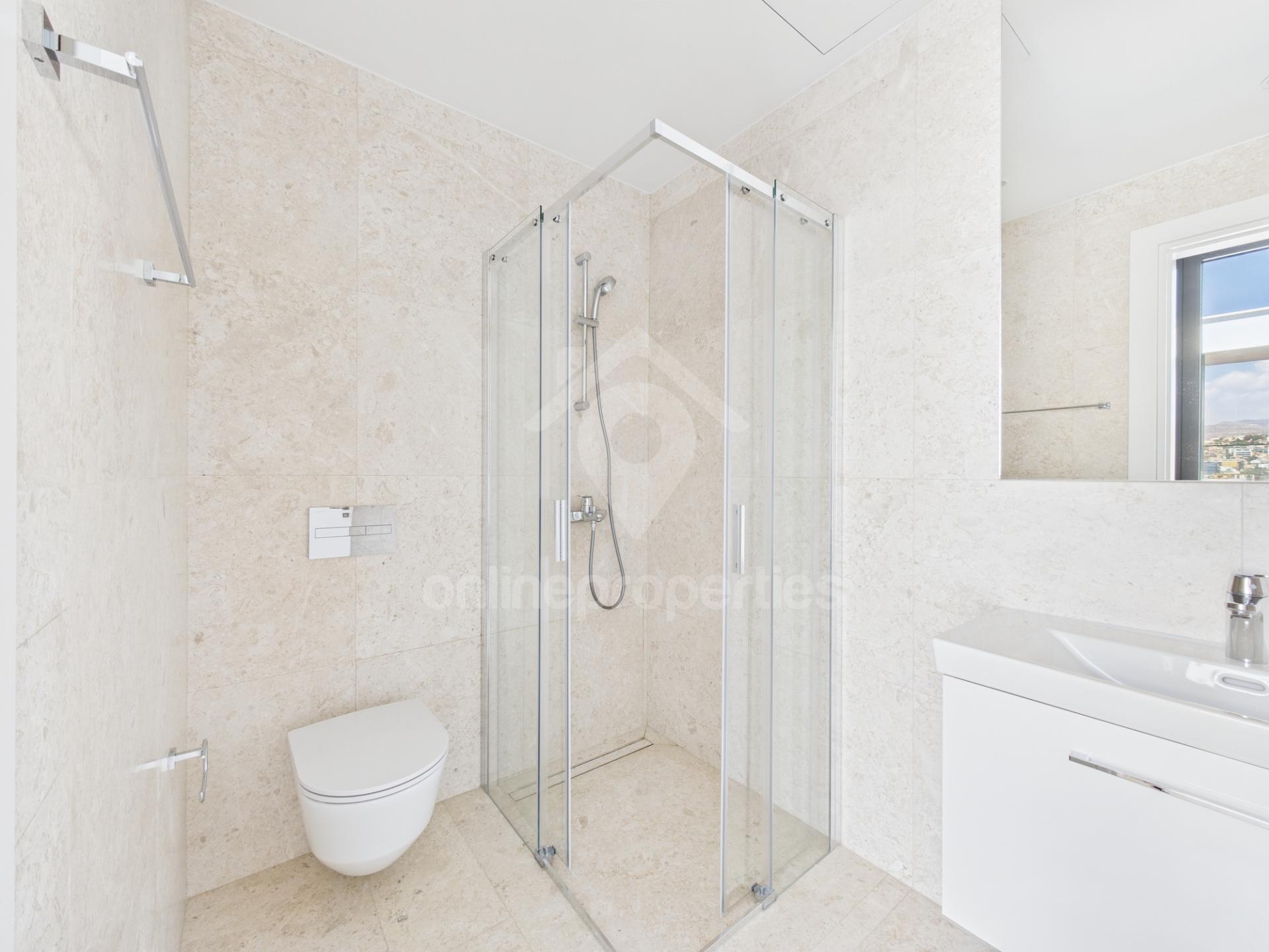 To change image, hover mouse over thumbnails below