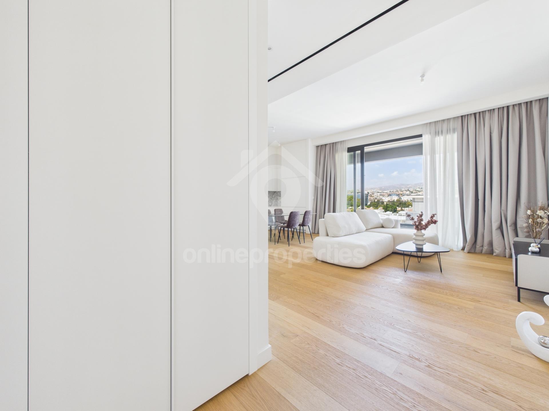 To change image, hover mouse over thumbnails below