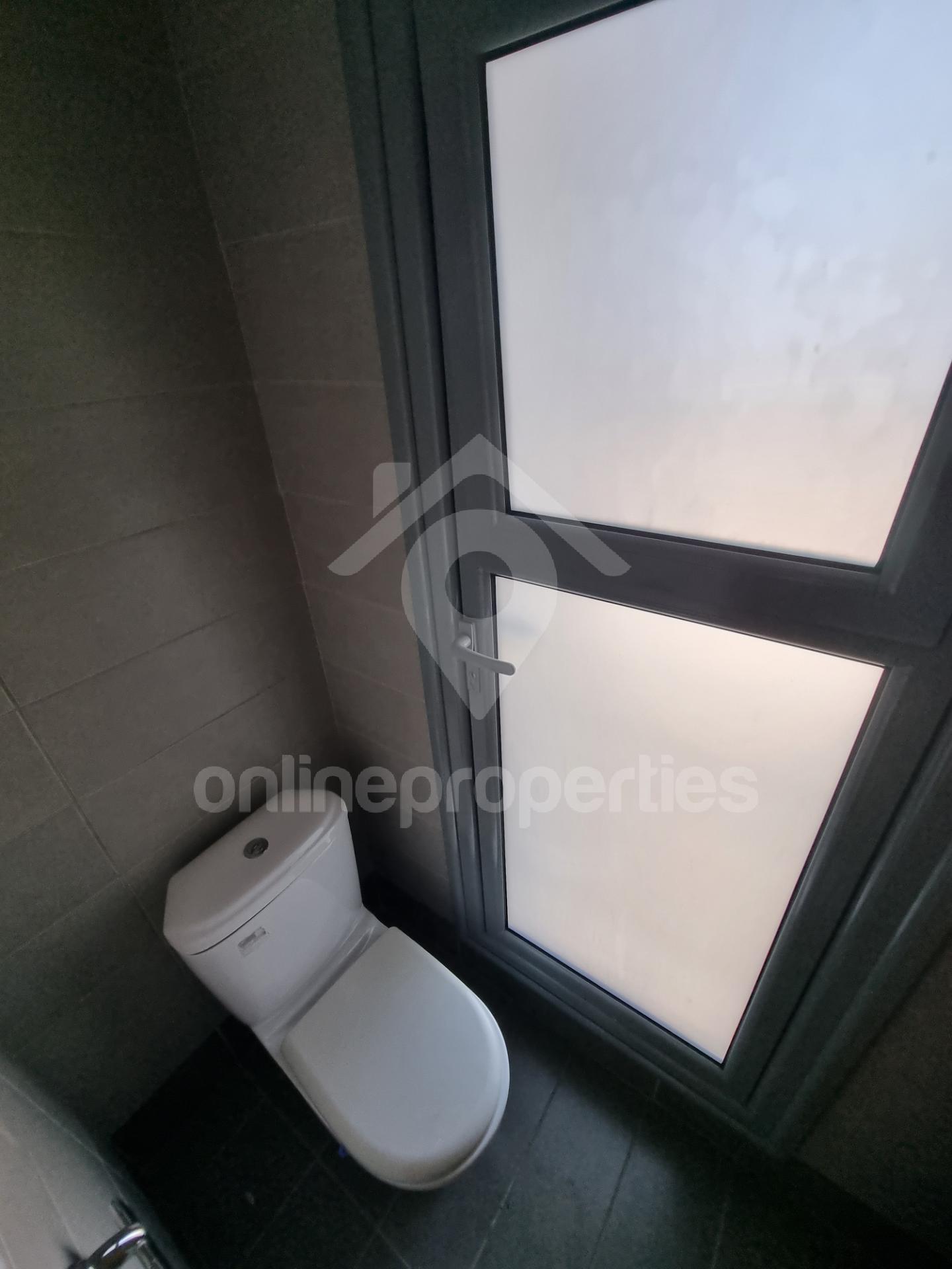 To change image, hover mouse over thumbnails below