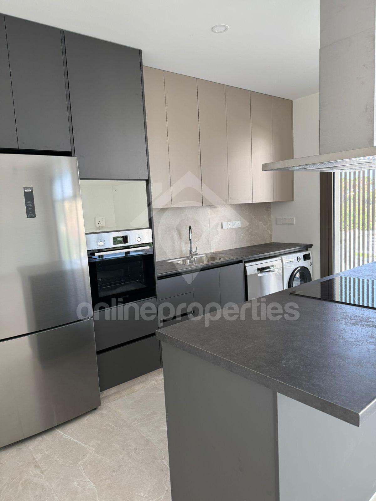 To change image, hover mouse over thumbnails below