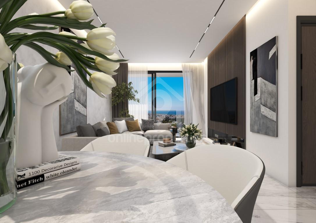 To change image, hover mouse over thumbnails below