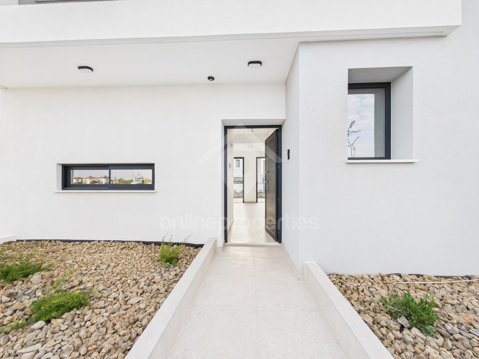 To change image, hover mouse over thumbnails below