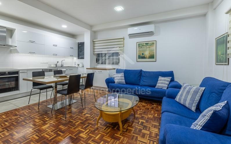 To change image, hover mouse over thumbnails below