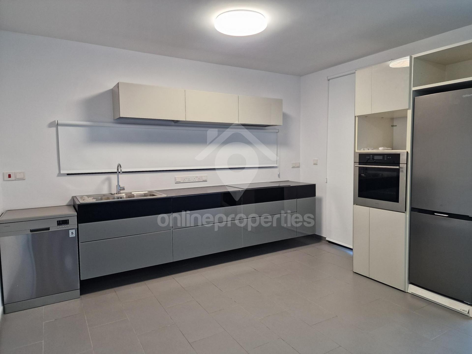 To change image, hover mouse over thumbnails below