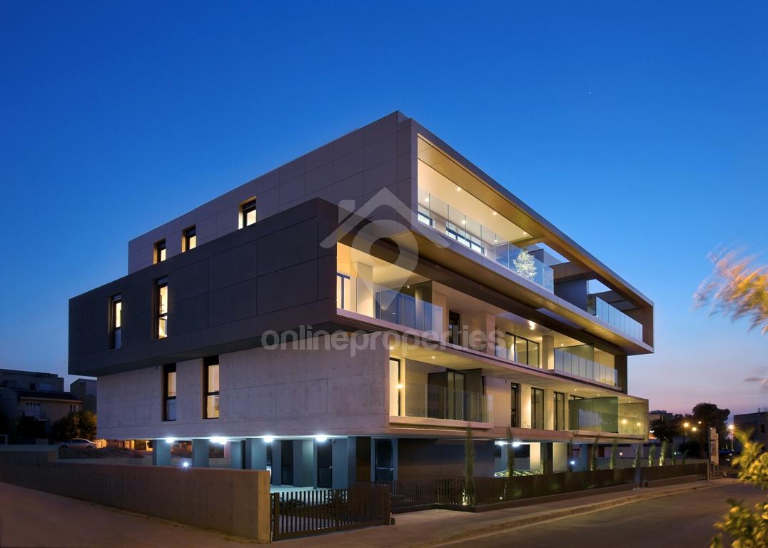 To change image, hover mouse over thumbnails below