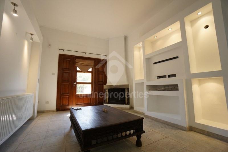 To change image, hover mouse over thumbnails below