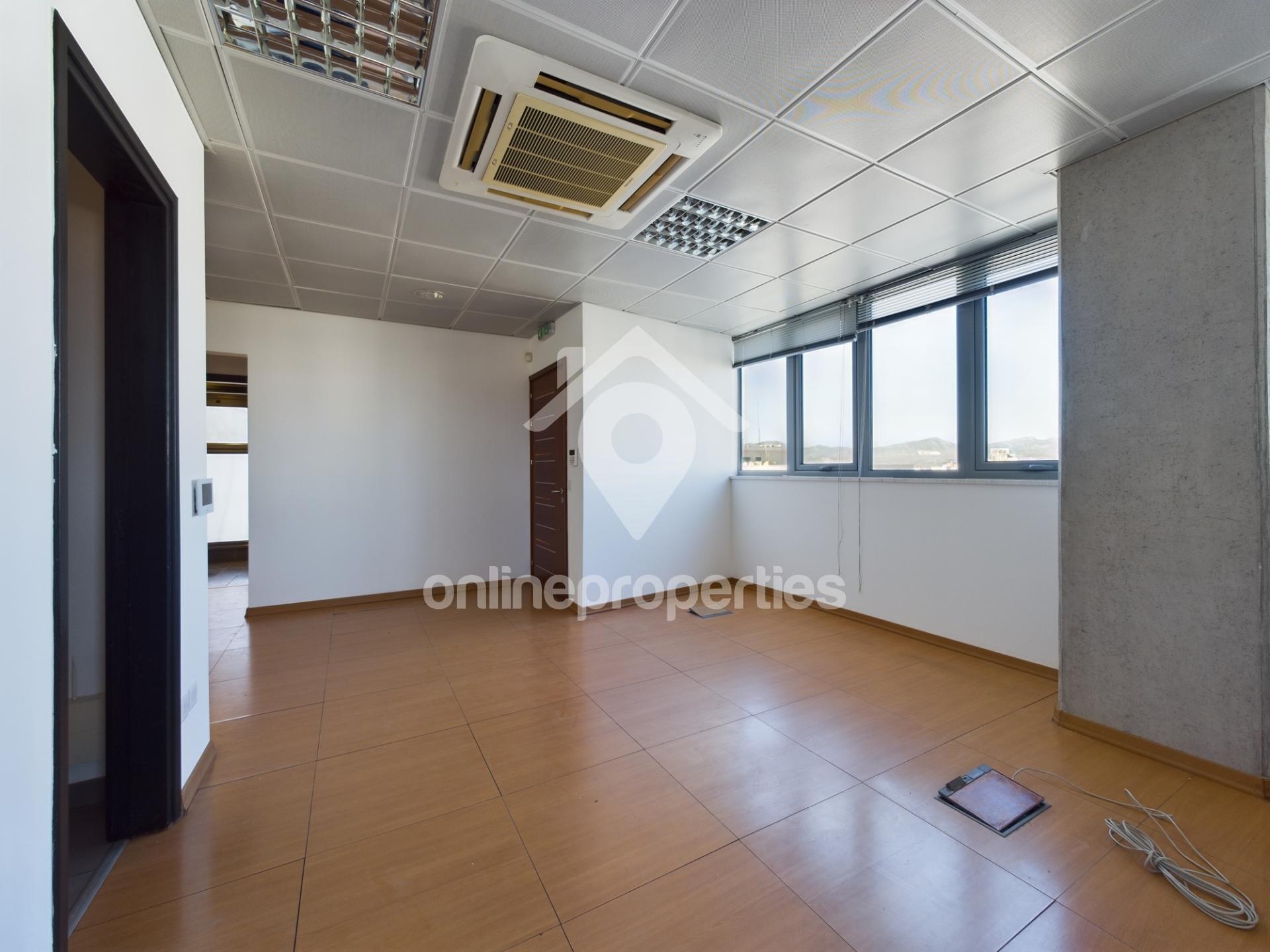 To change image, hover mouse over thumbnails below