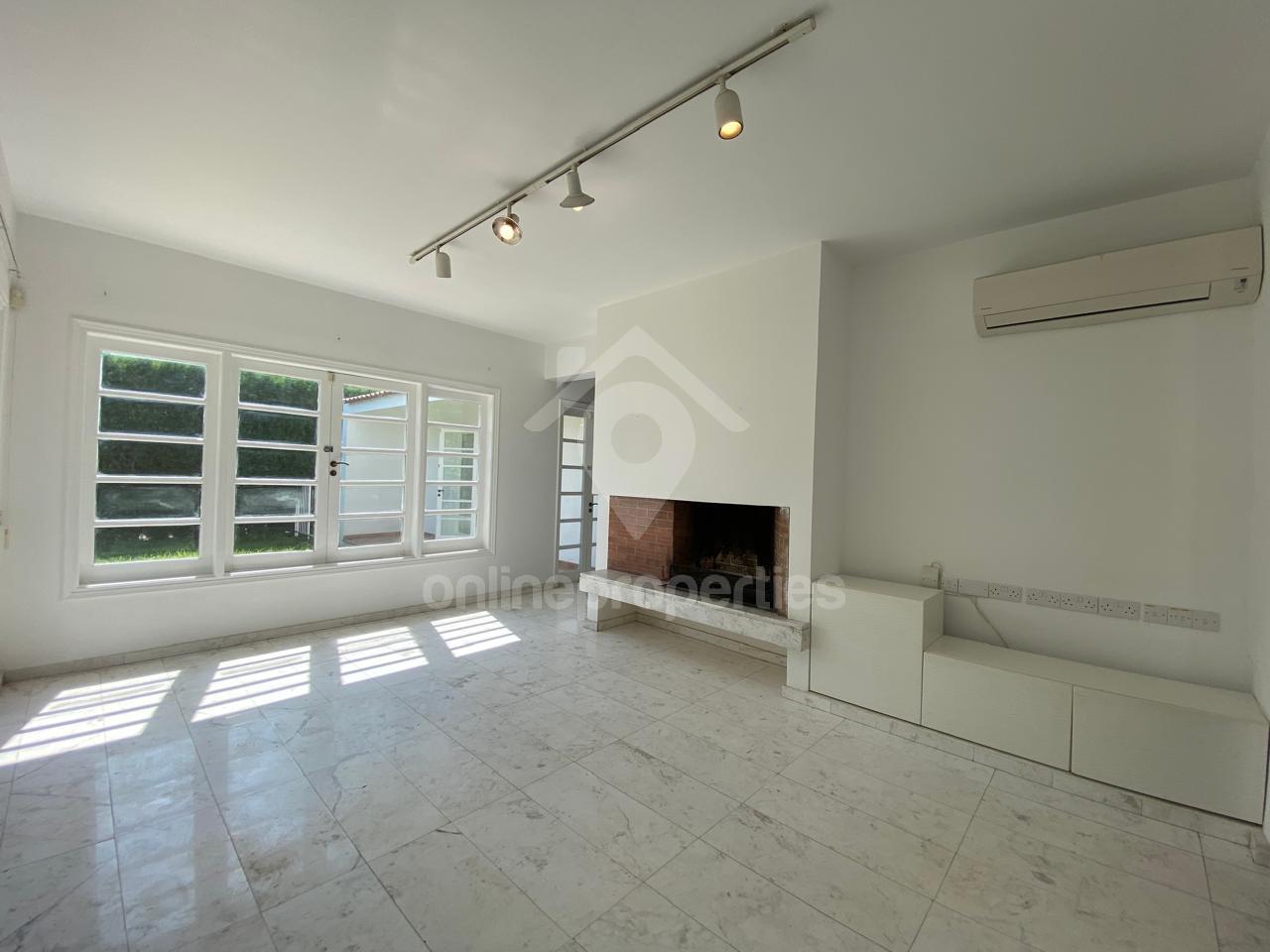 To change image, hover mouse over thumbnails below