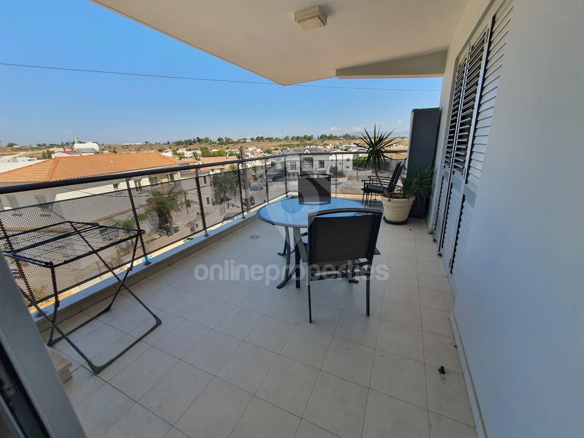 To change image, hover mouse over thumbnails below