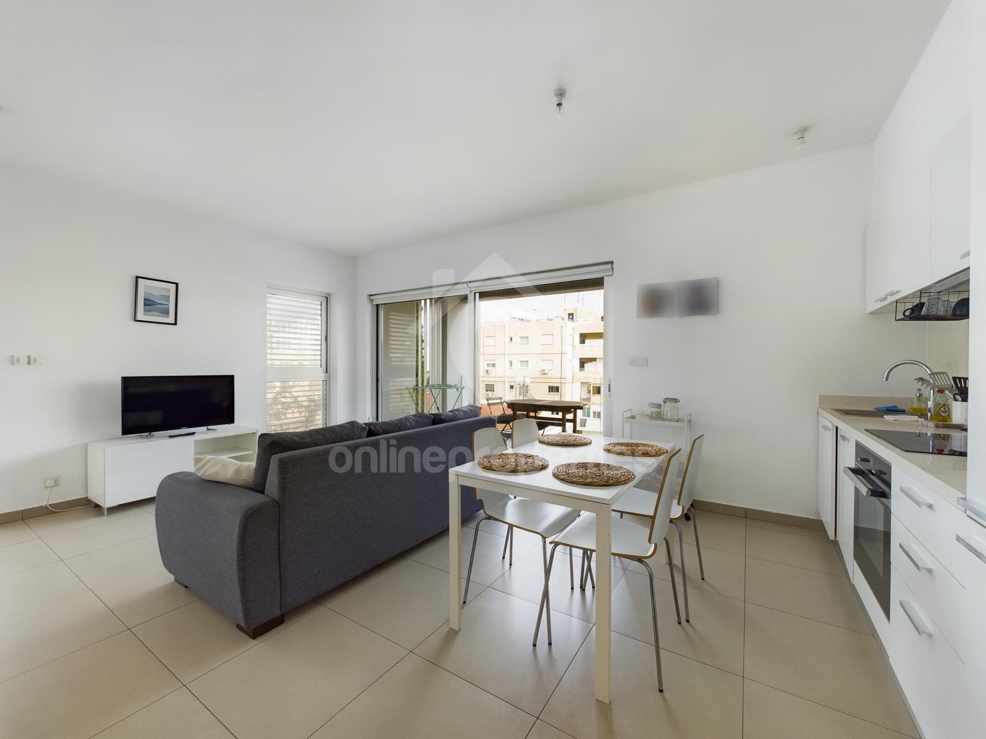 To change image, hover mouse over thumbnails below