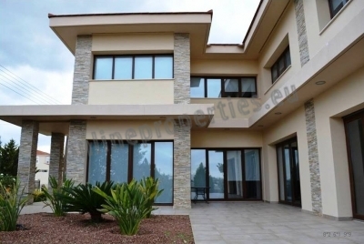 To change image, hover mouse over thumbnails below