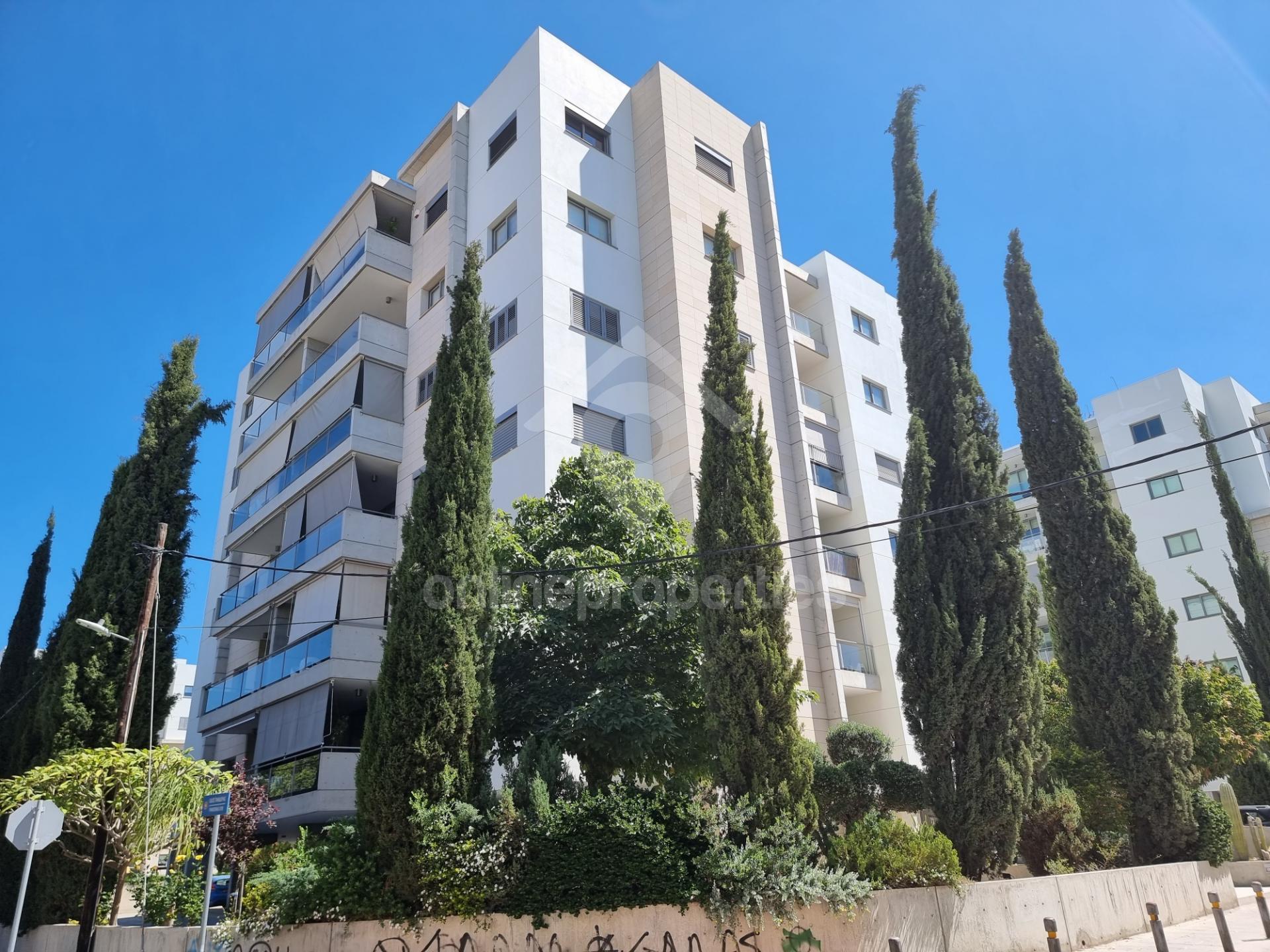 Partly furnished 2-bedroom flat near KPMG offices