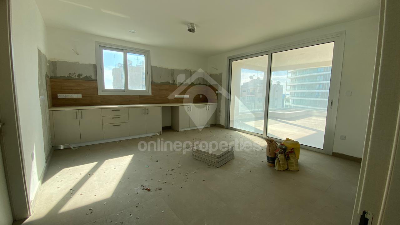 To change image, hover mouse over thumbnails below