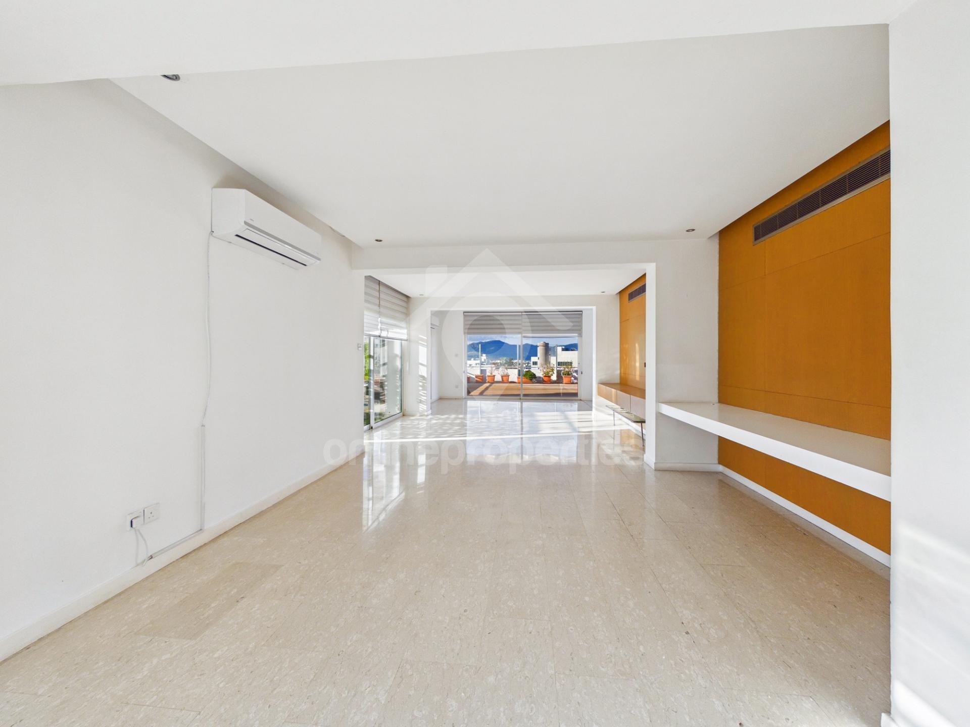 To change image, hover mouse over thumbnails below