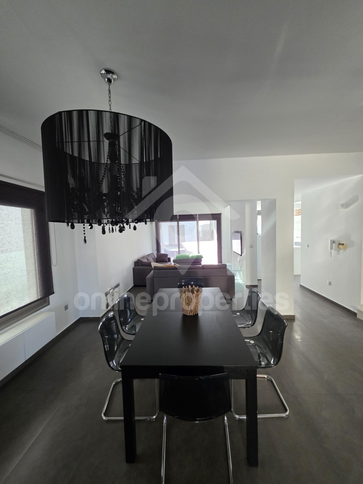 To change image, hover mouse over thumbnails below