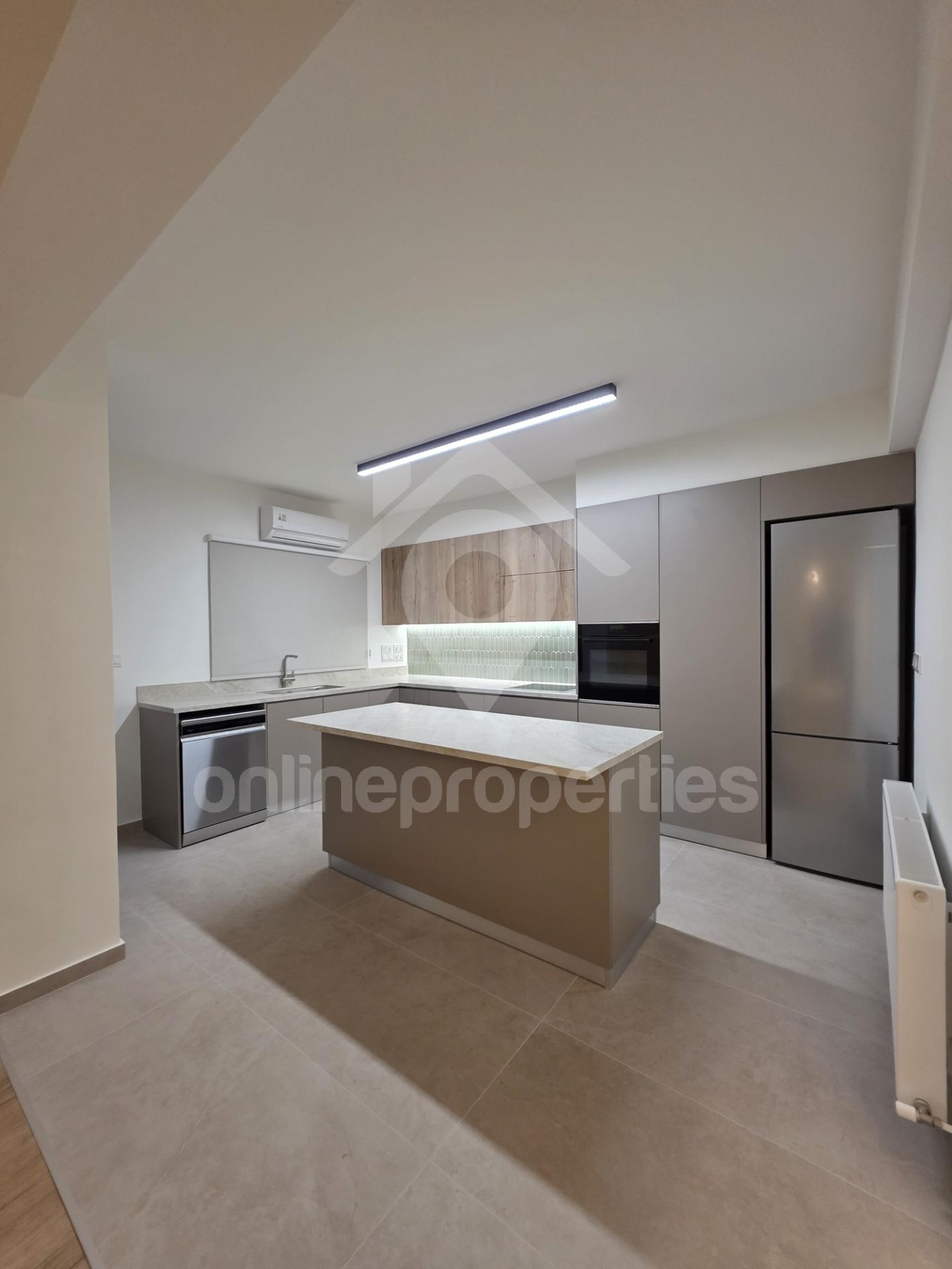 To change image, hover mouse over thumbnails below