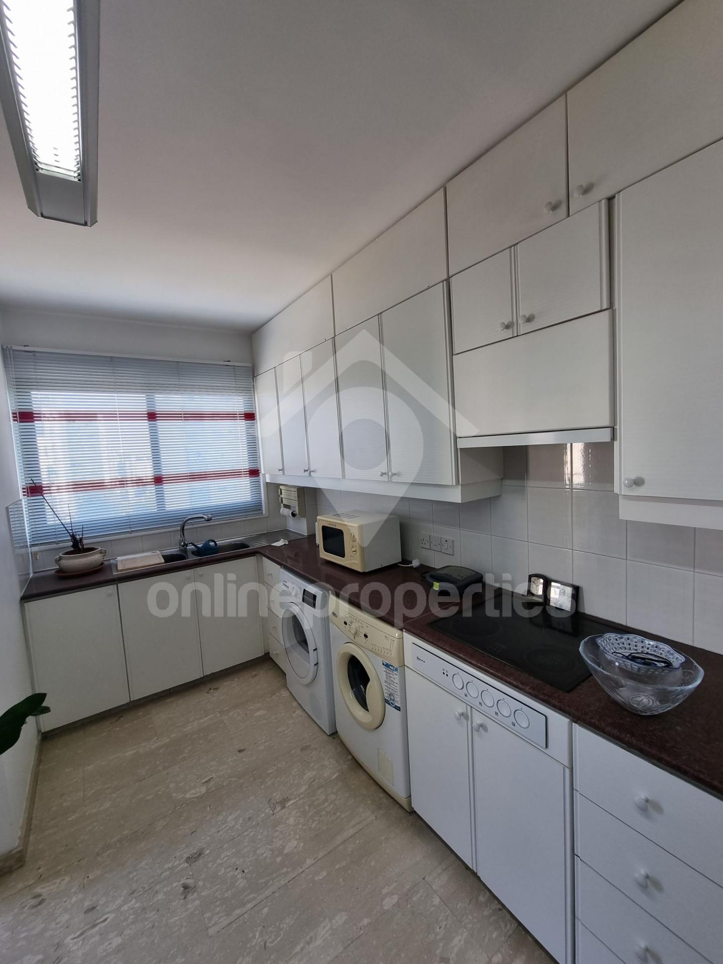 To change image, hover mouse over thumbnails below