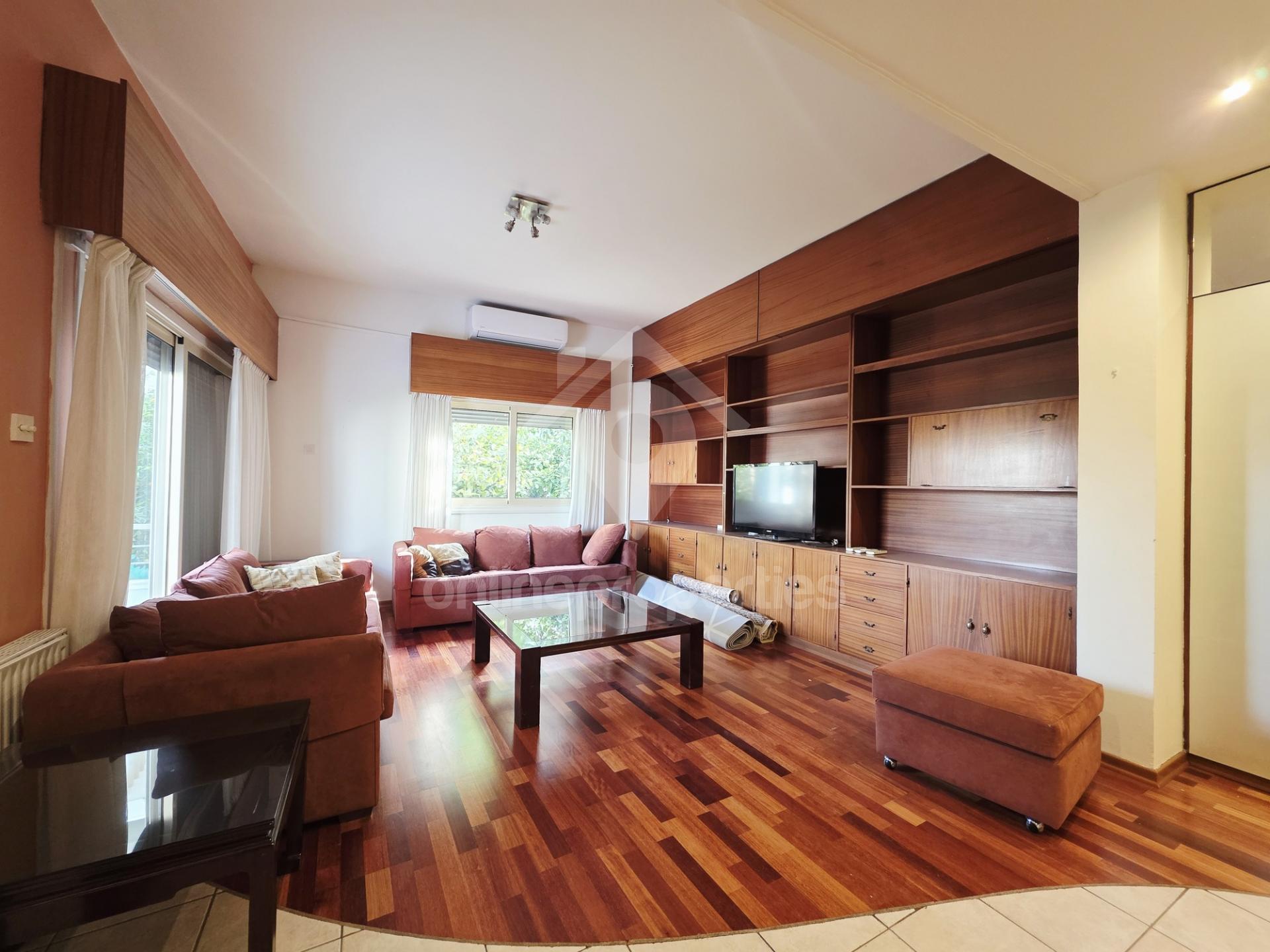 To change image, hover mouse over thumbnails below