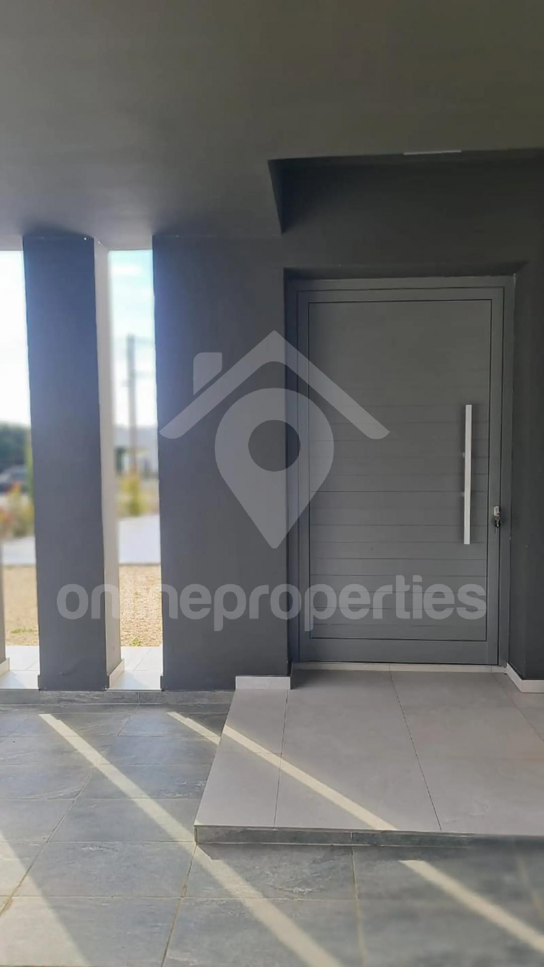 To change image, hover mouse over thumbnails below