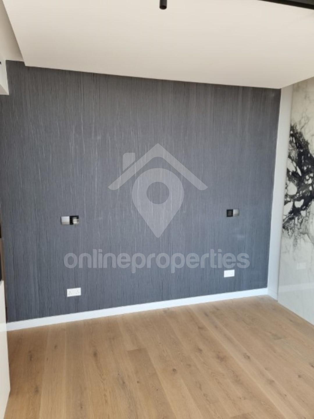 To change image, hover mouse over thumbnails below