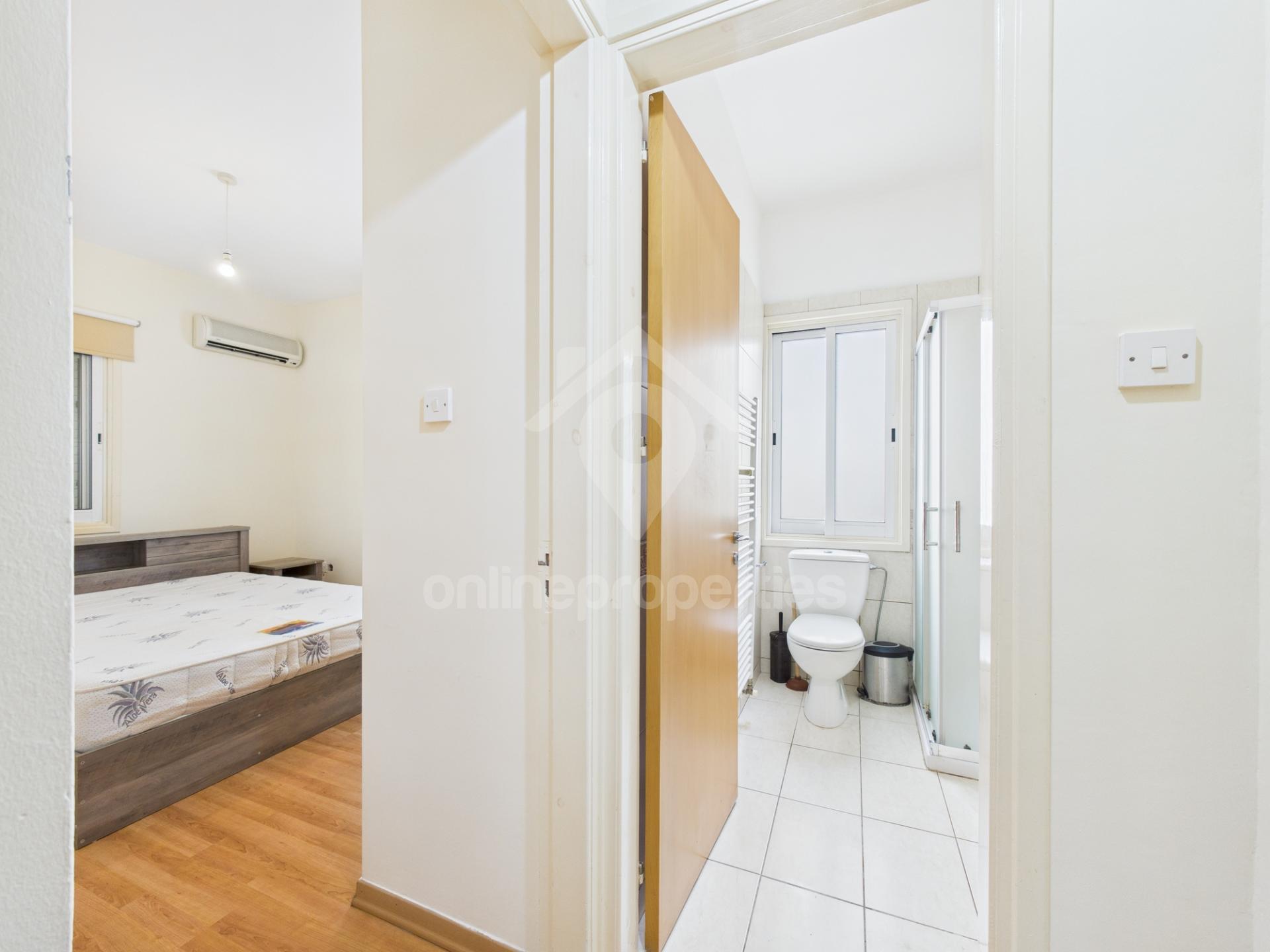 To change image, hover mouse over thumbnails below