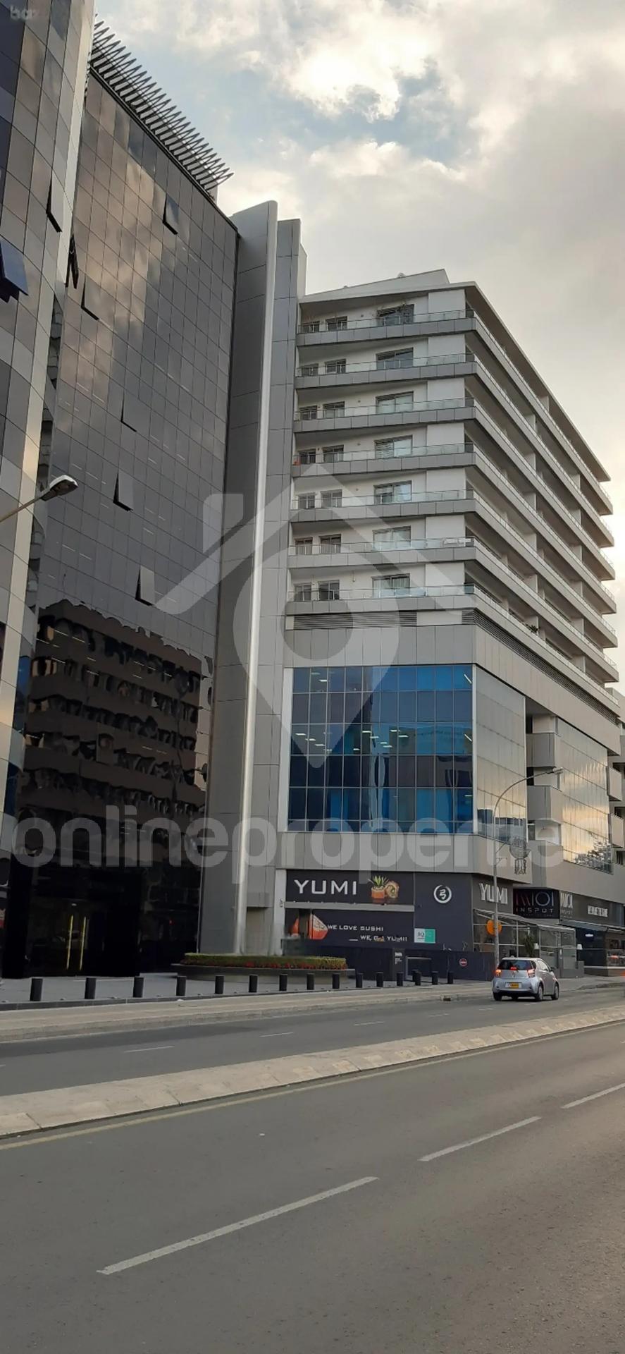 To change image, hover mouse over thumbnails below