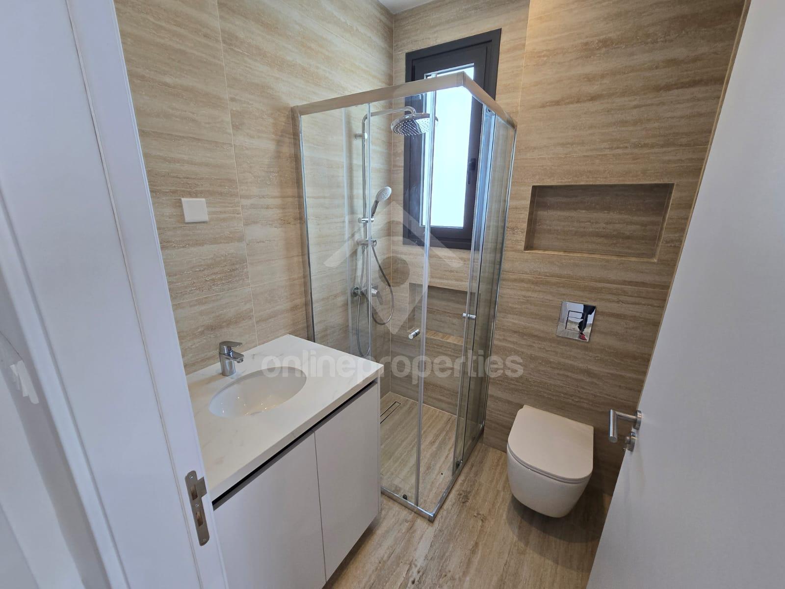 To change image, hover mouse over thumbnails below