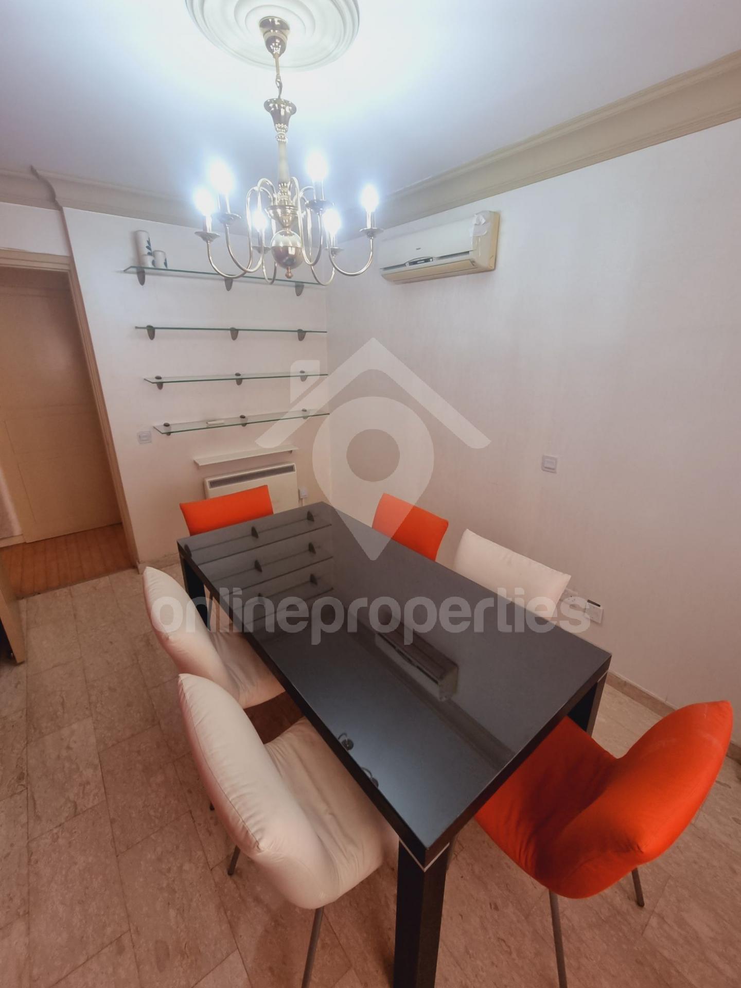 To change image, hover mouse over thumbnails below