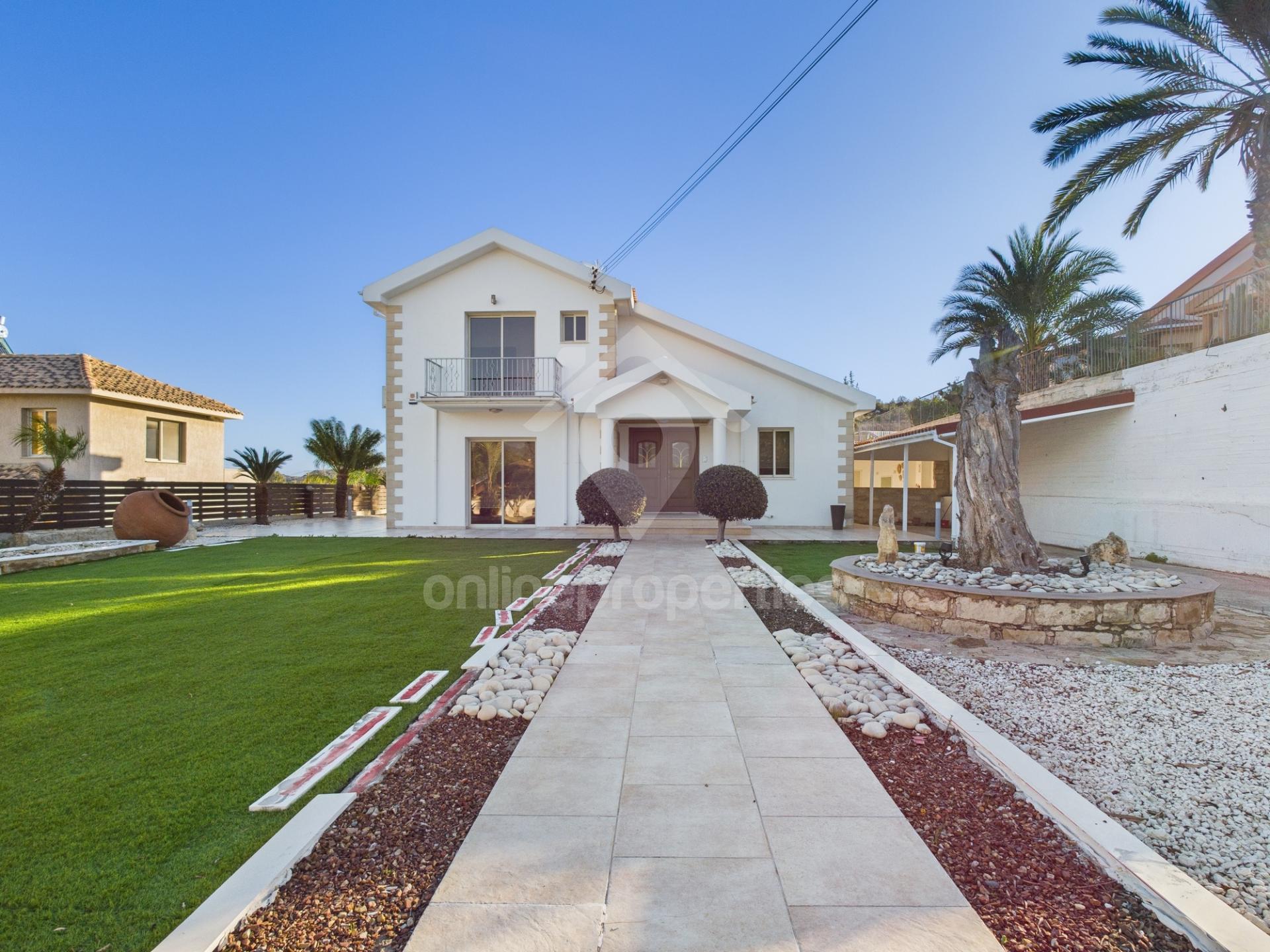 To change image, hover mouse over thumbnails below