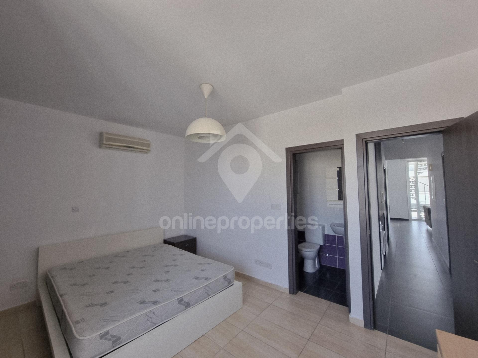 To change image, hover mouse over thumbnails below