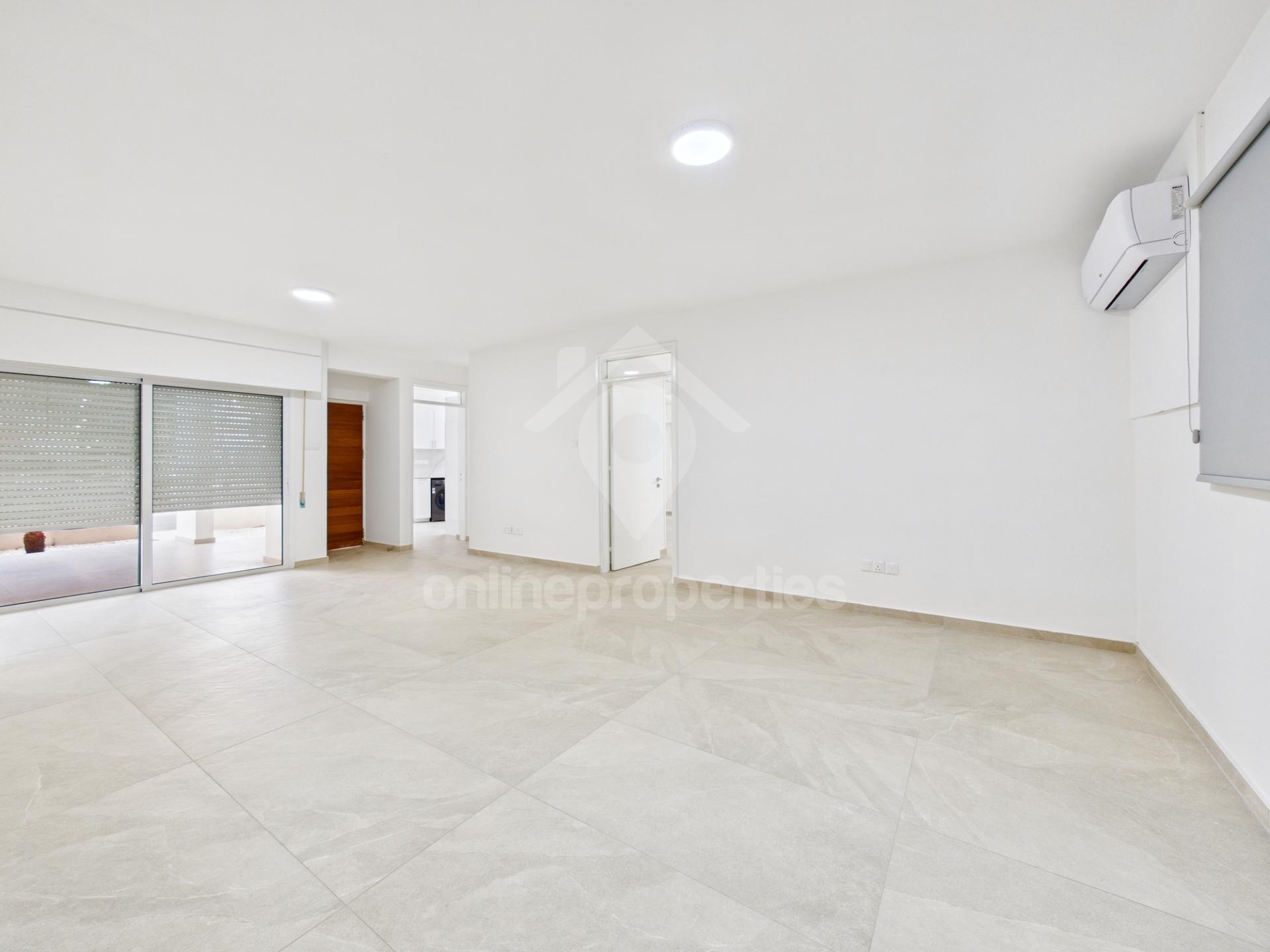 To change image, hover mouse over thumbnails below