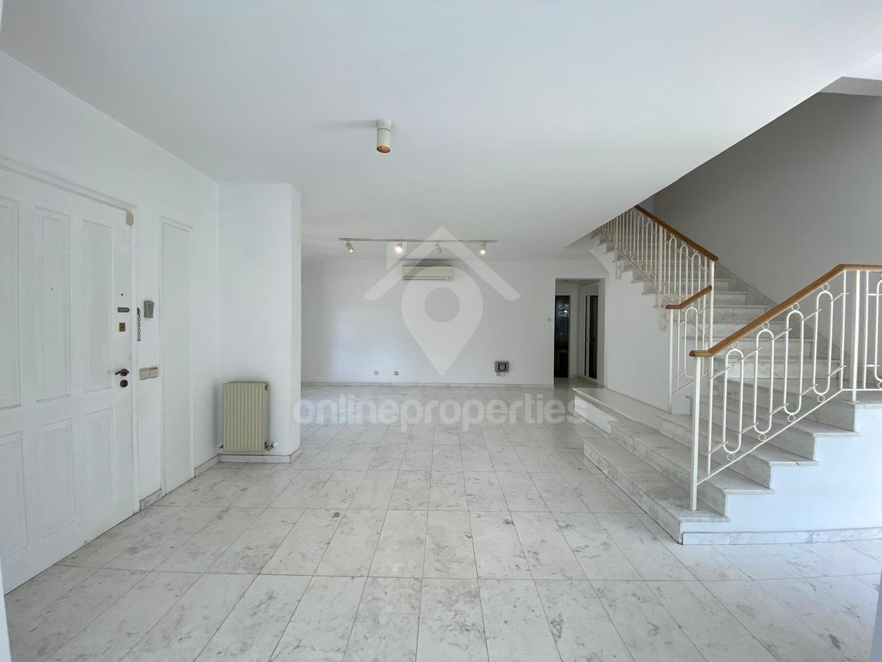 To change image, hover mouse over thumbnails below