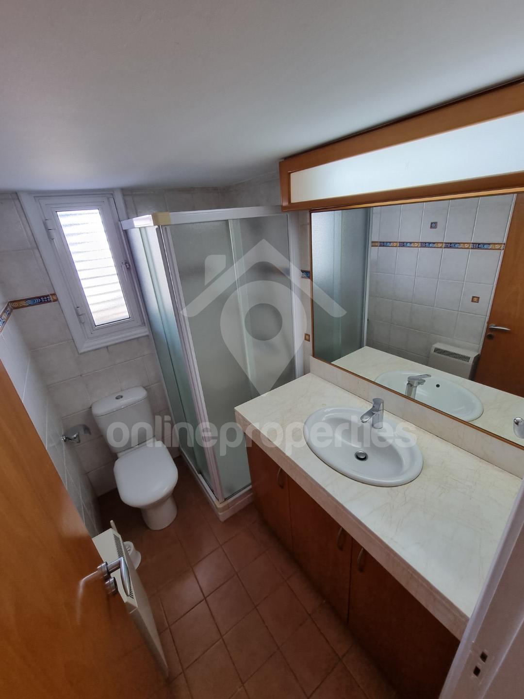 To change image, hover mouse over thumbnails below