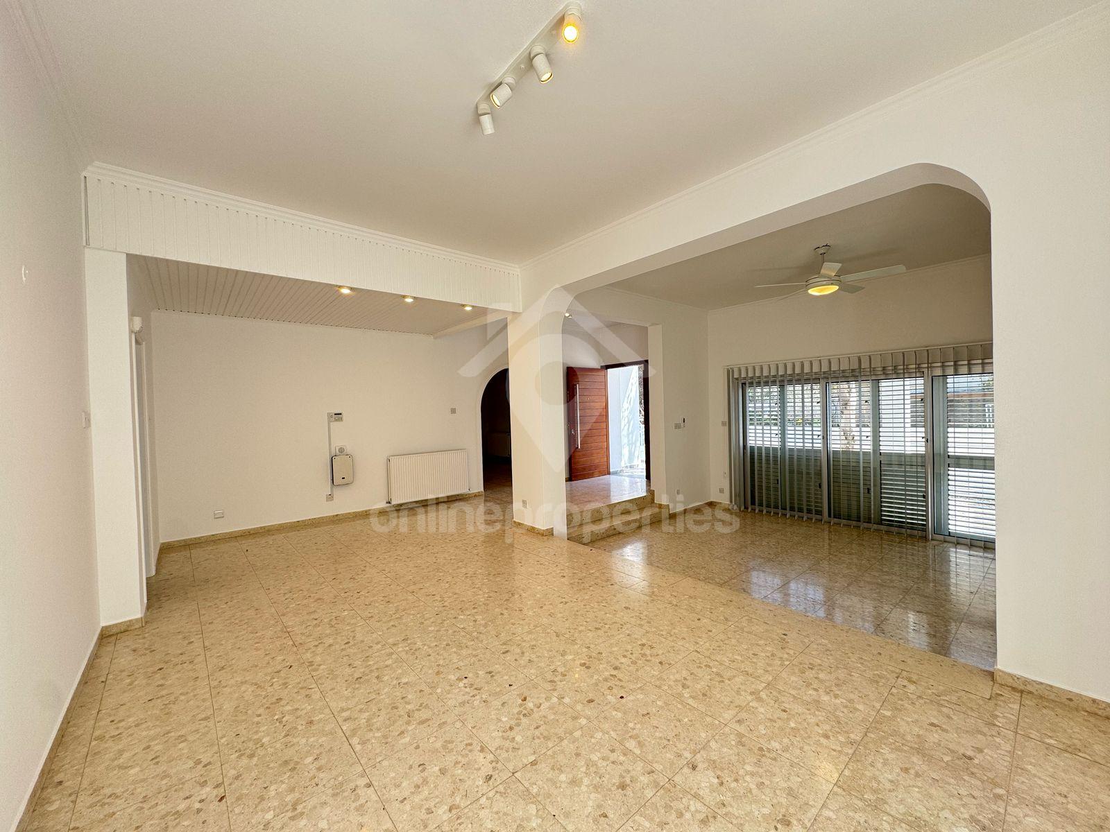 To change image, hover mouse over thumbnails below