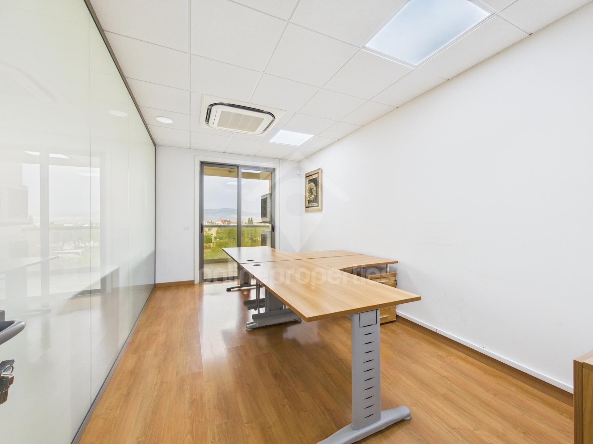 To change image, hover mouse over thumbnails below