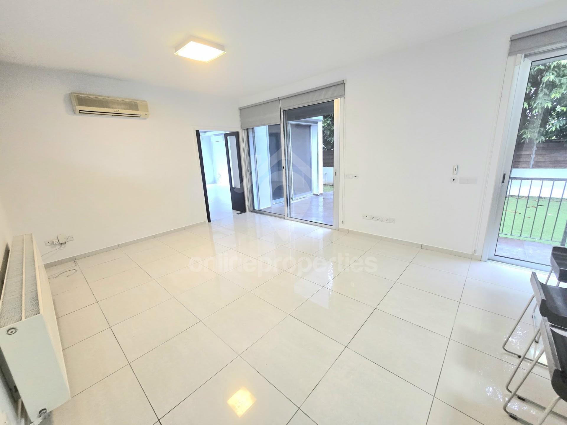 To change image, hover mouse over thumbnails below