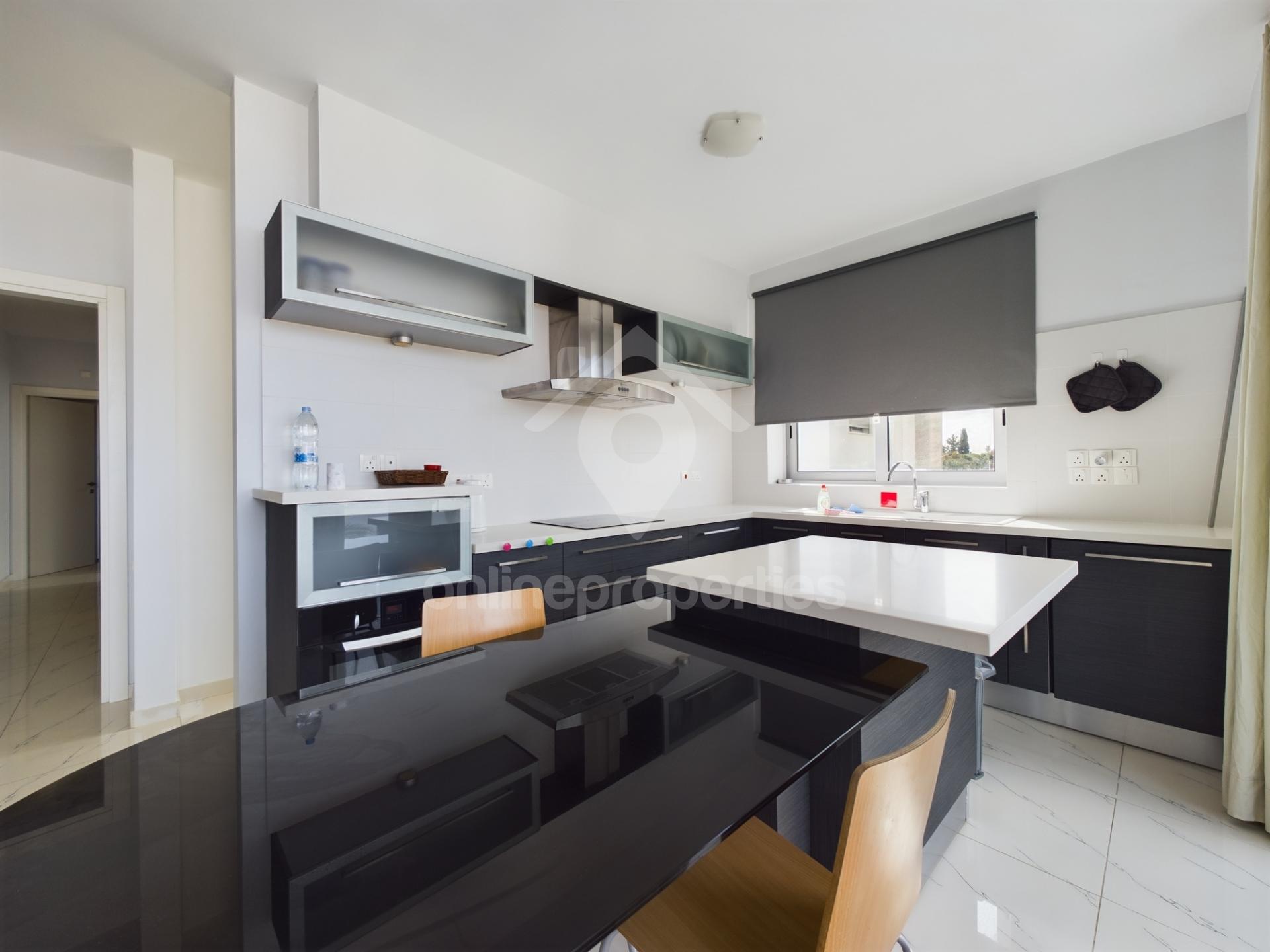 To change image, hover mouse over thumbnails below