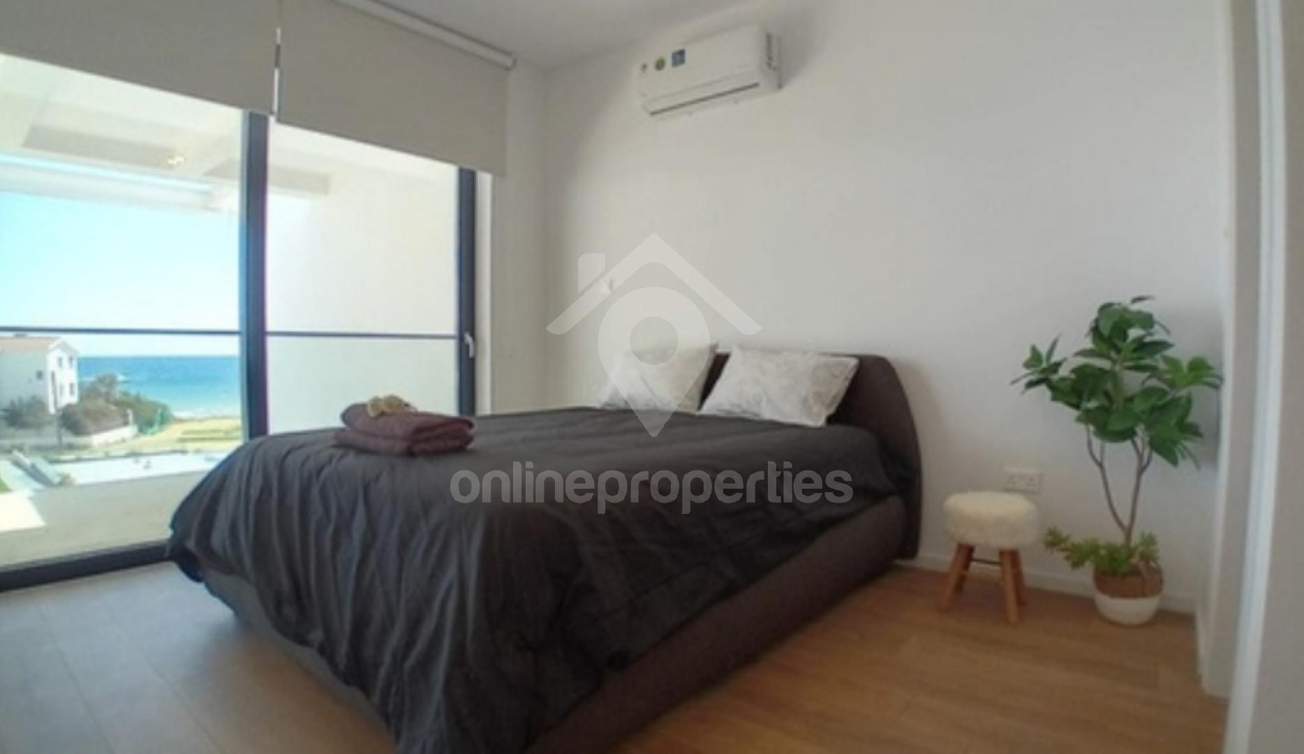 To change image, hover mouse over thumbnails below