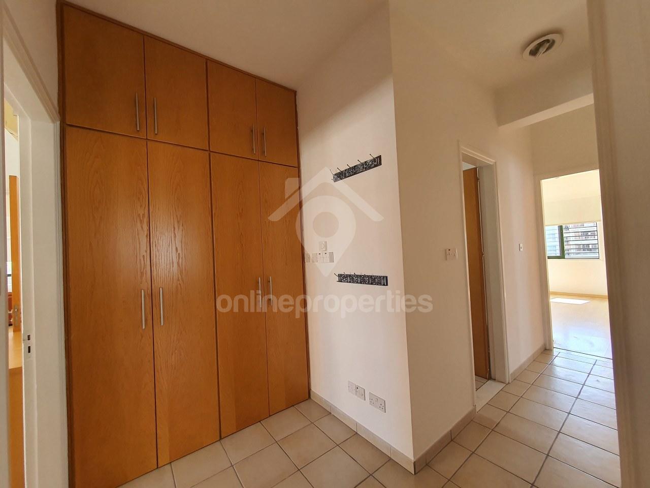 To change image, hover mouse over thumbnails below