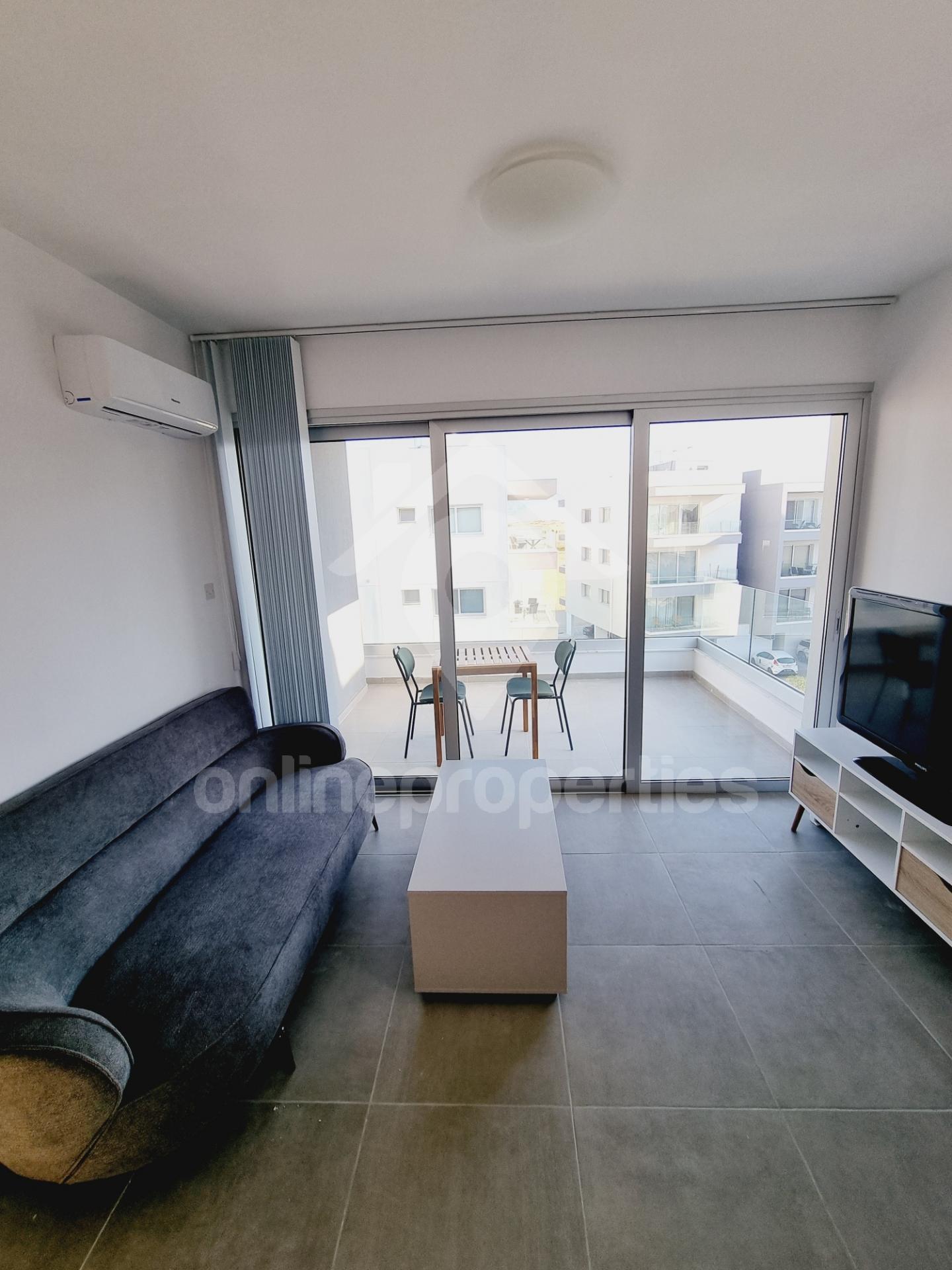 To change image, hover mouse over thumbnails below