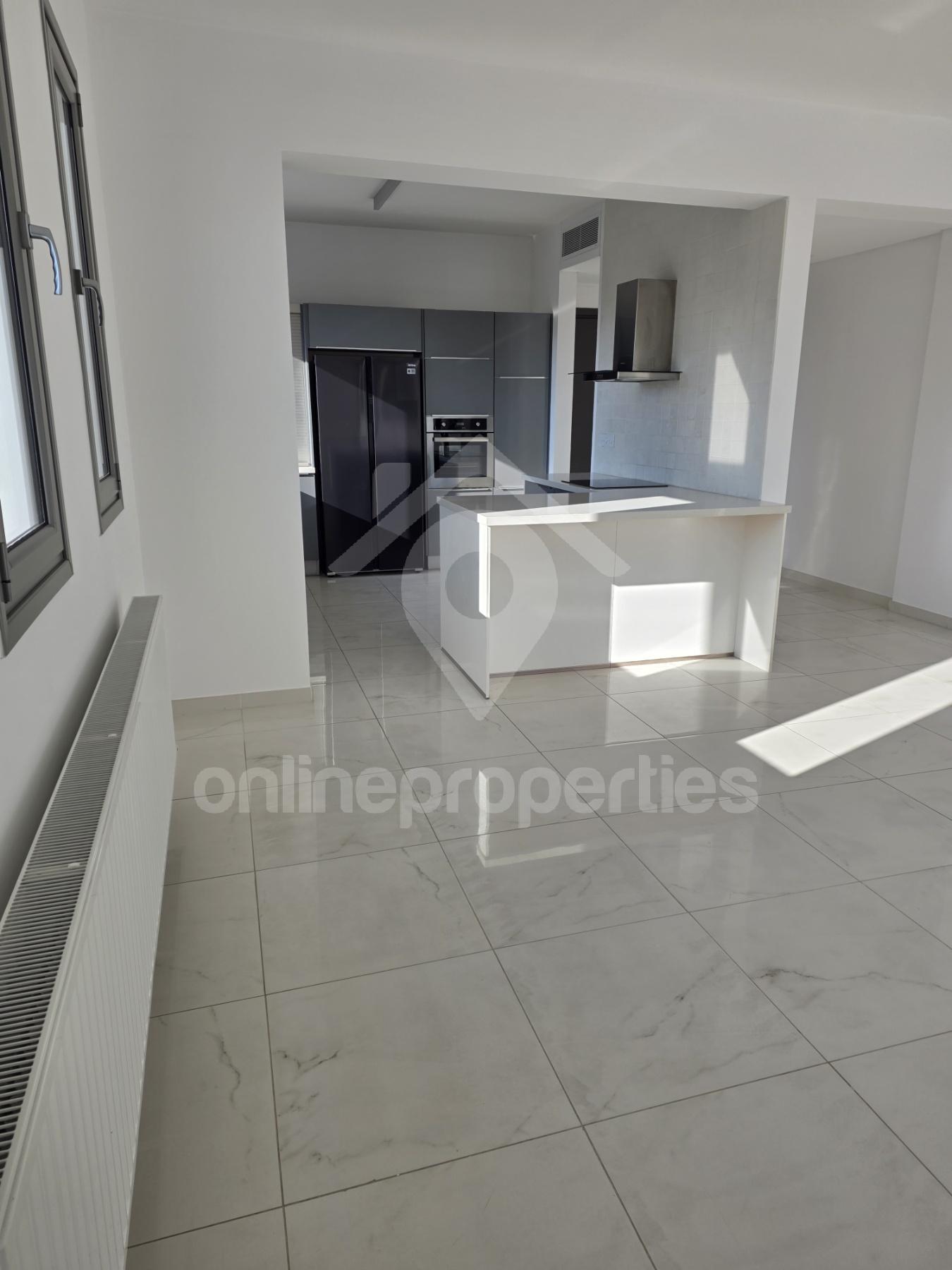 To change image, hover mouse over thumbnails below