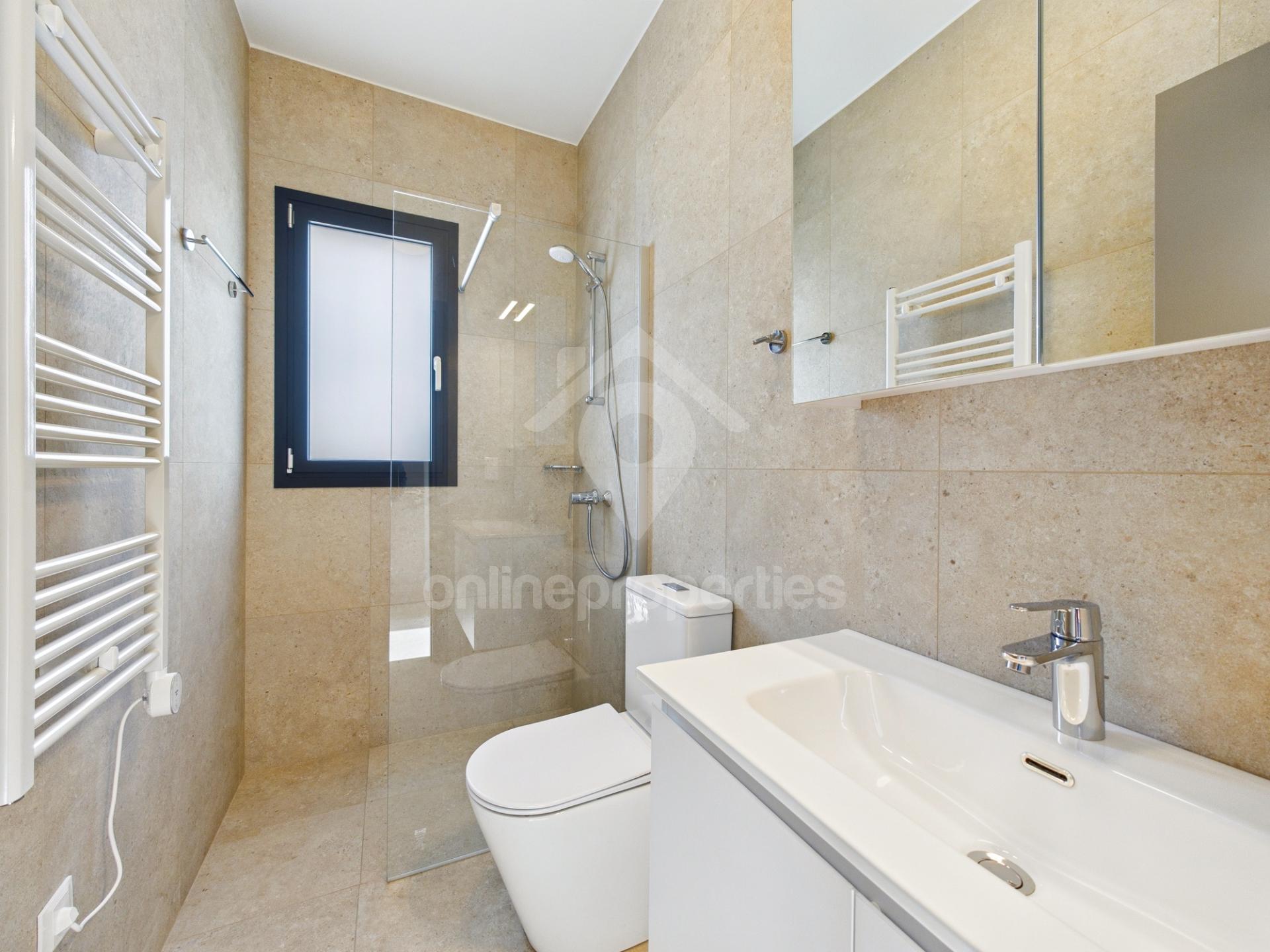 To change image, hover mouse over thumbnails below