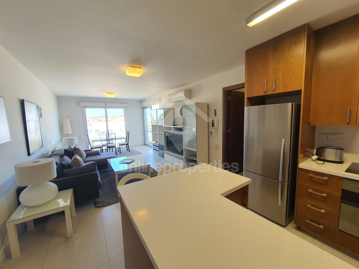 To change image, hover mouse over thumbnails below