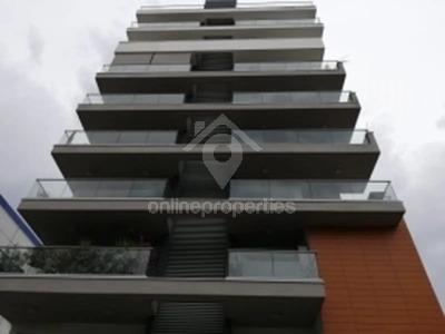 To change image, hover mouse over thumbnails below