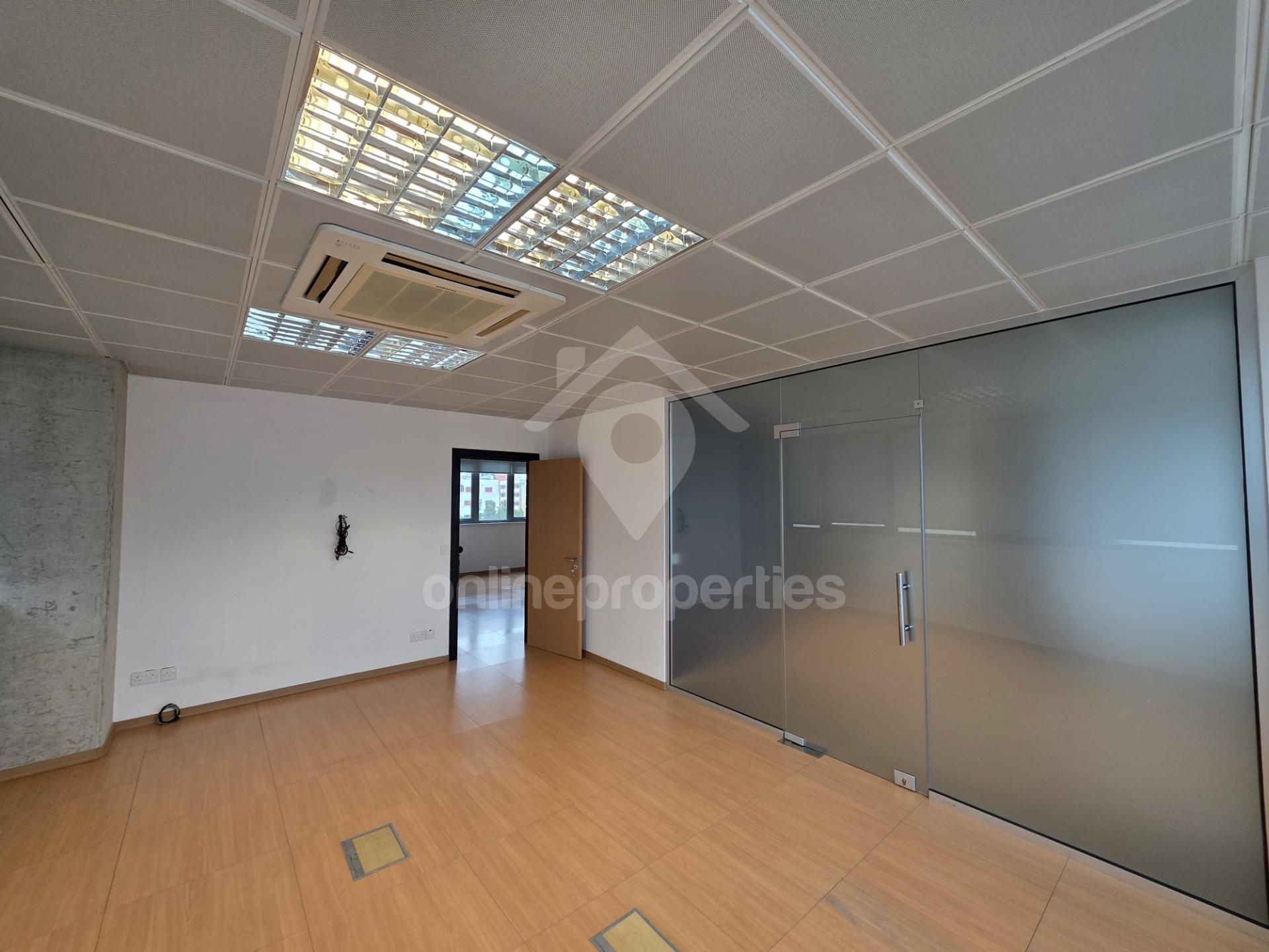 To change image, hover mouse over thumbnails below